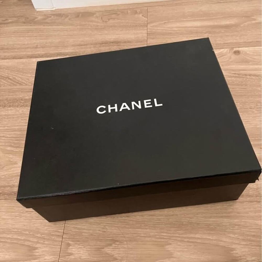 CHANEL Black Pearl Embellished Bow Women's Sandals 38.5 - Picture 5 of 14